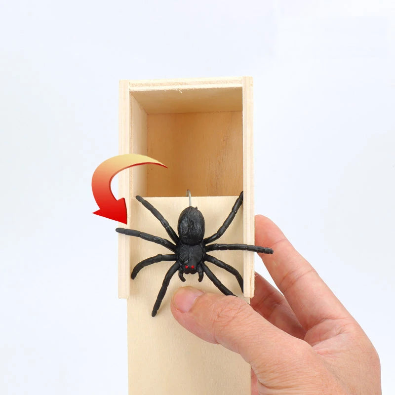 Novelty Funny Scary Box Prank Gift Spider Wooden Gadgets Prank Creative Tricky Joke Surprise Kids Adult Halloween Toy Gifts